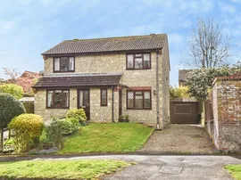 Station Road, Calne photo