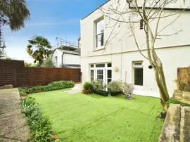 Beaconsfield Villas, Brighton thumb 3