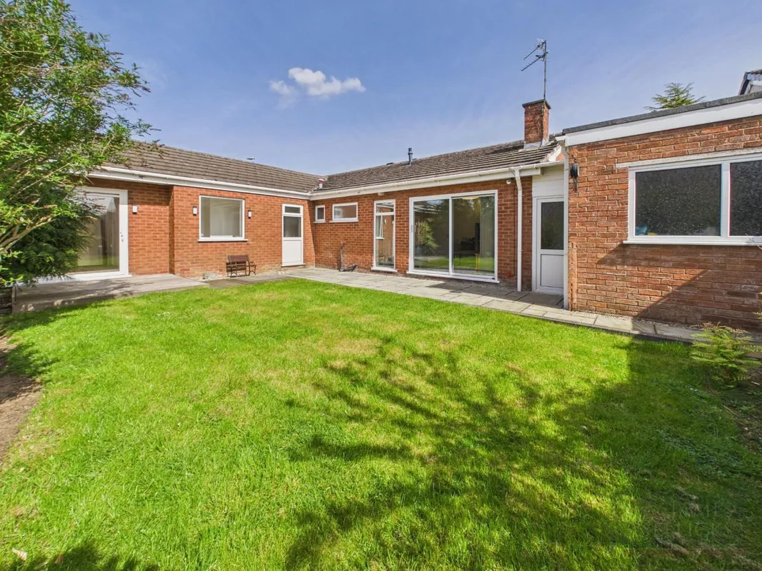 Firs Road, Houghton on the Hill, Leicestershire