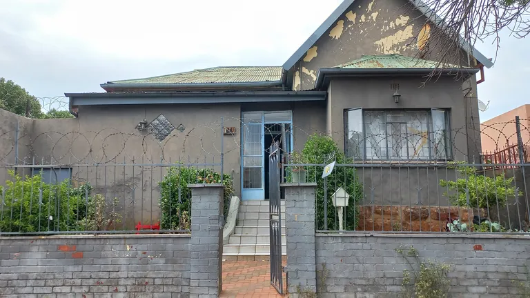 South Africa, Gauteng, Judiths Paarl, Kimberley road, 104