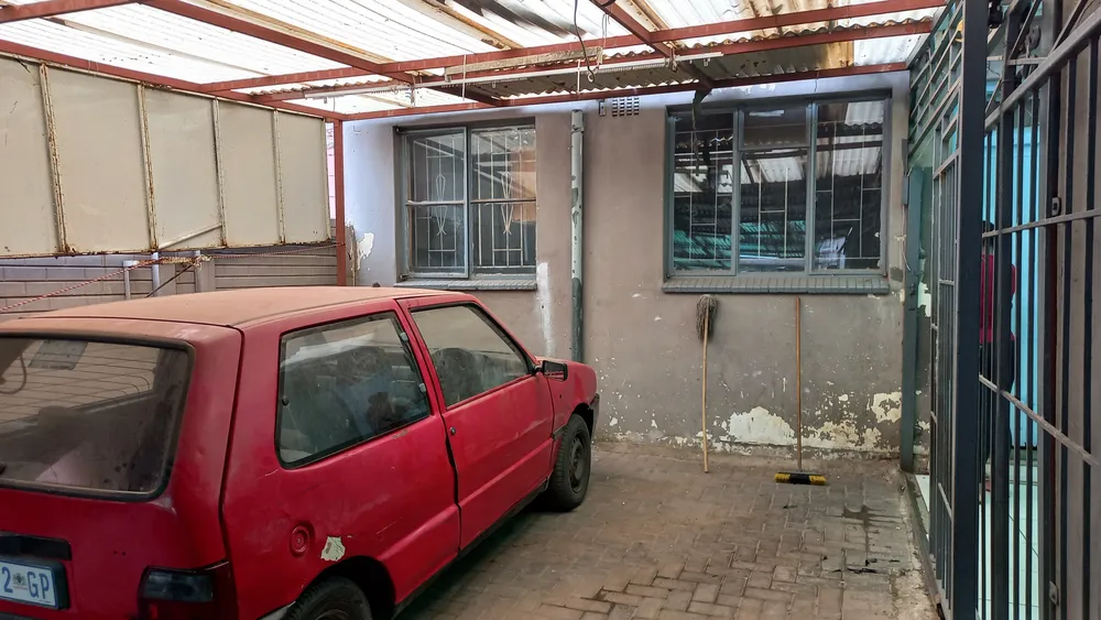 South Africa, Gauteng, Judiths Paarl, Kimberley road, 104