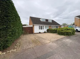 Hedgerow Drive, Kingsthorpe photo