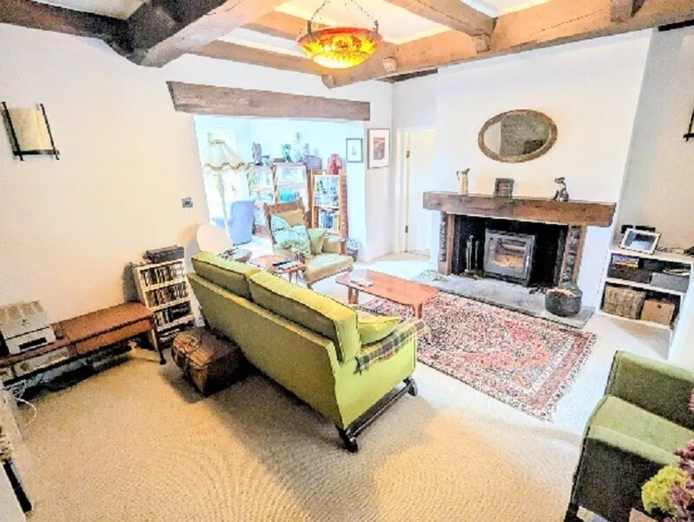 Property carousel item 5