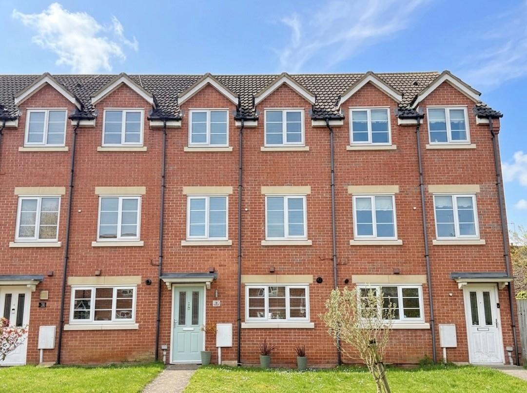Badger Lane, Grange Park, Northampton Image 1