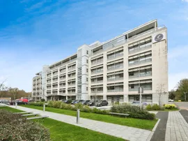 Edinburgh Gate, Harlow photo
