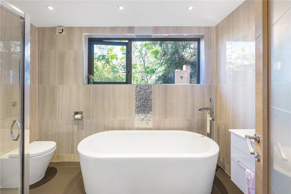 Robins Grove, West Wickham, BR4