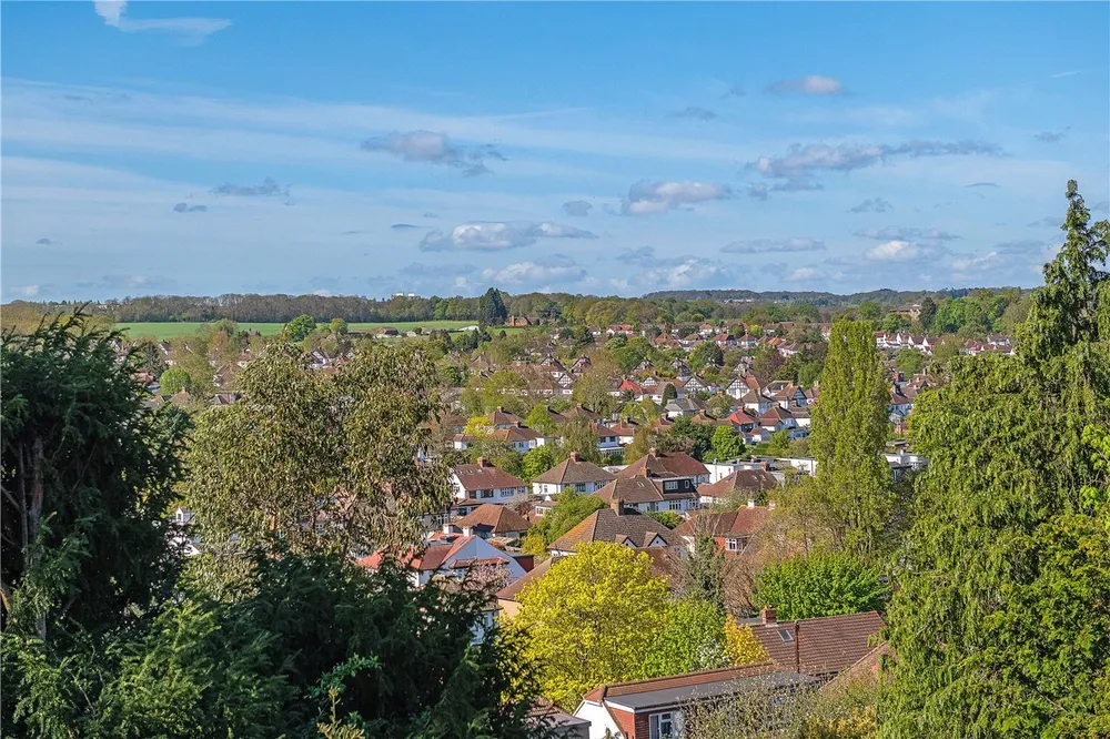 Robins Grove, West Wickham, BR4