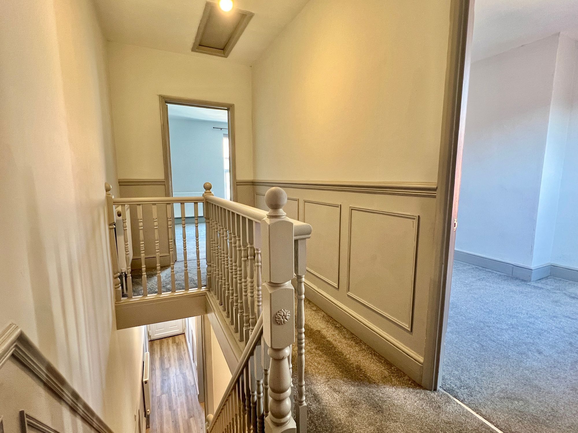 Eastbourne Gate, Taunton - NO onward chain! Image 8