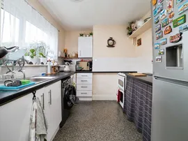 Dixon Crescent, Balby, Doncaster thumb 3