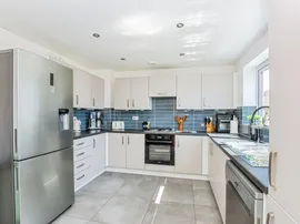 St. Francis Close, Holbeach, SPALDING thumb 3