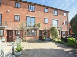 Petrel Close, PENARTH photo