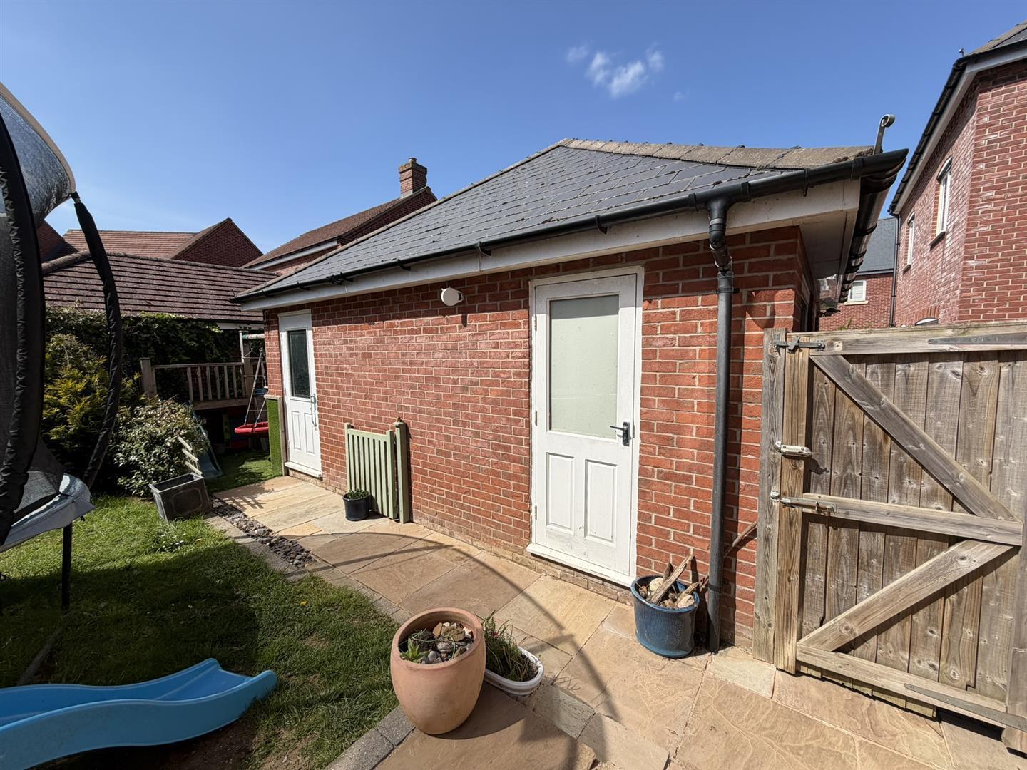 Claydon Road, Daventry Image 19