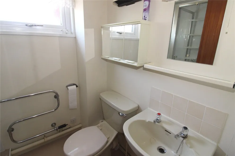 Property carousel item 11