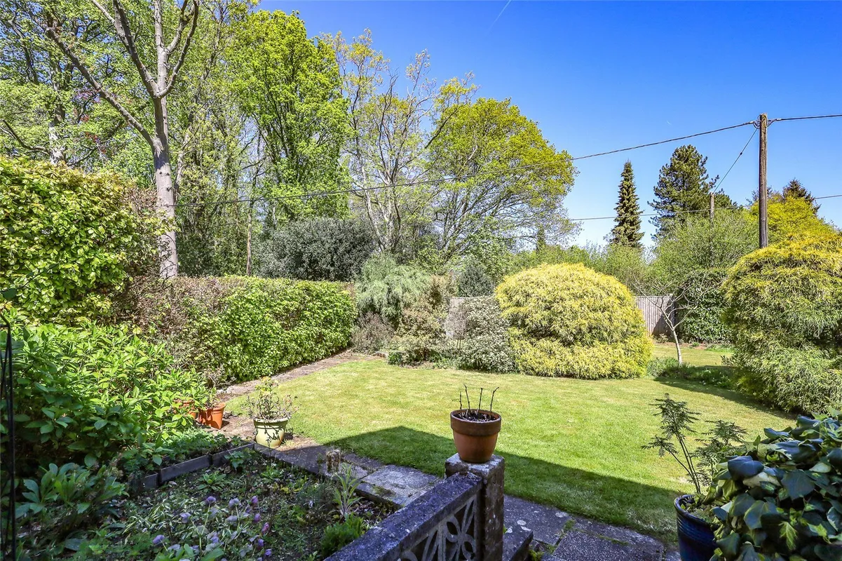 Highfield Gardens, Liss, Hampshire, GU33
