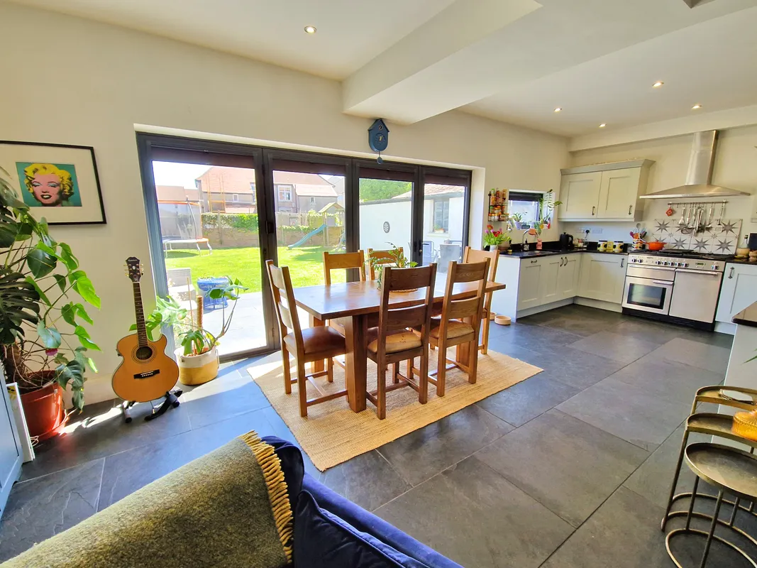 LOUGHER GARDENS, PORTHCAWL, CF36 3BJ