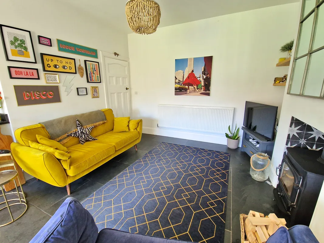 LOUGHER GARDENS, PORTHCAWL, CF36 3BJ