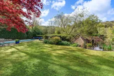 Chase Lane, Haslemere, GU27 photo 4