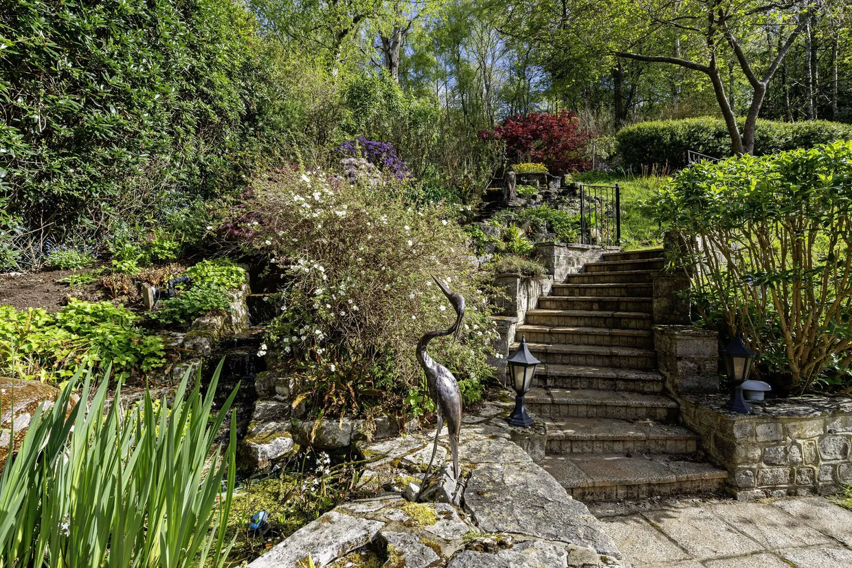 Chase Lane, Haslemere, GU27 photo 23
