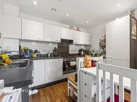 Connersville Way, Croydon thumb 3