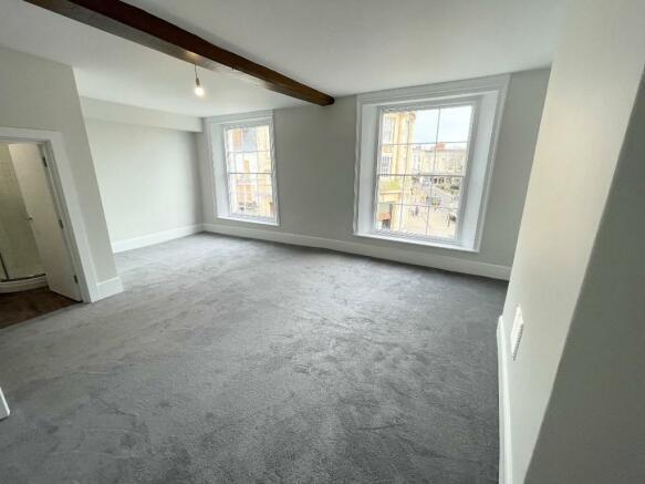 6 The Drapery, Northampton Image 4