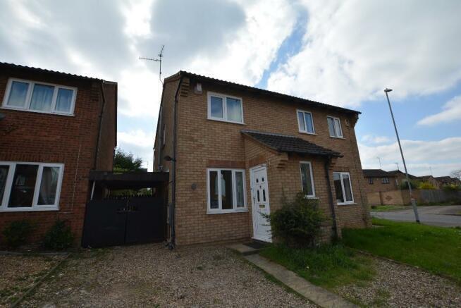 Aquitaine Close, Northampton Image 1