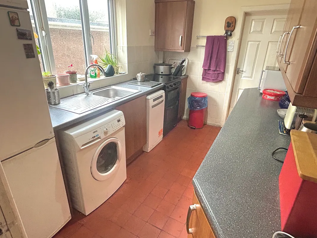 CLEVIS CRESCENT, NEWTON, PORTHCAWL, CF36 5NY