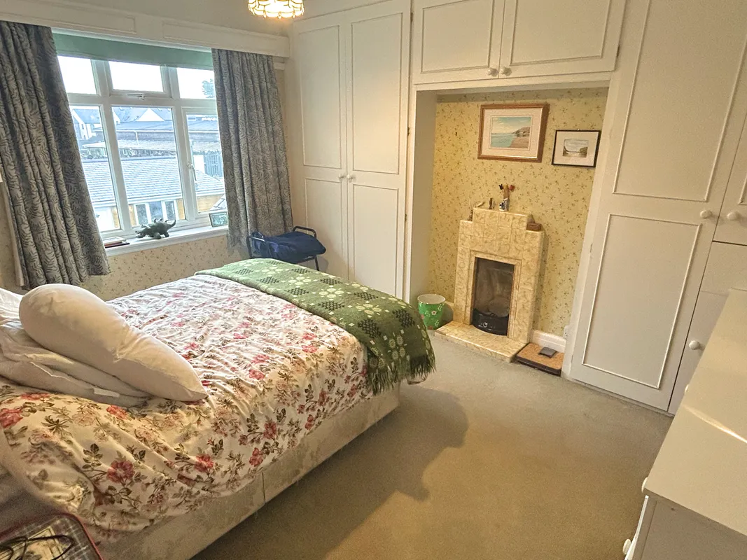 CLEVIS CRESCENT, NEWTON, PORTHCAWL, CF36 5NY