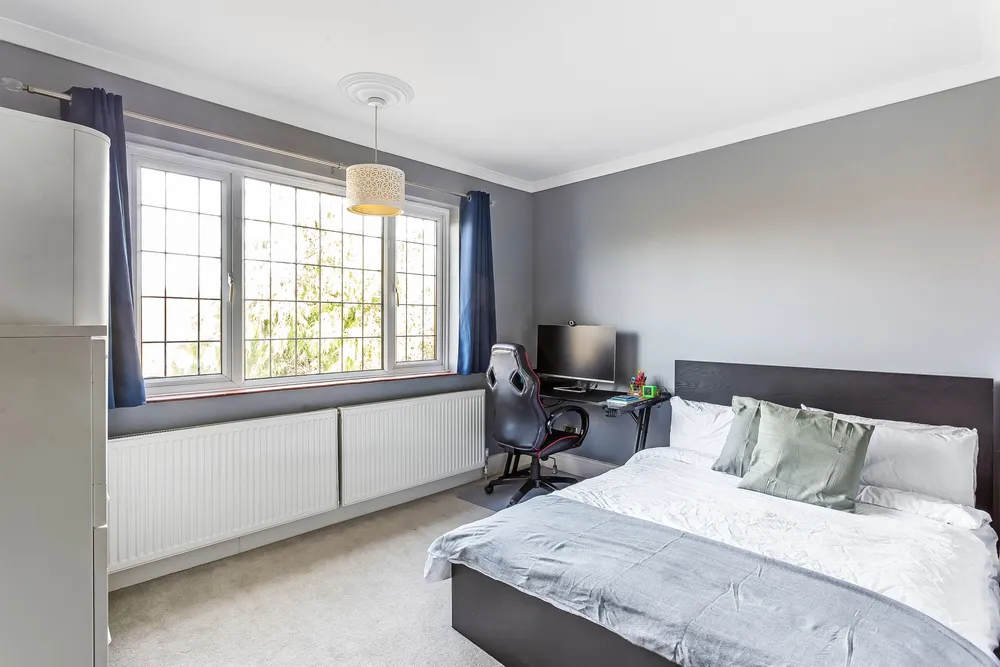 Court Avenue, Coulsdon, CR5
