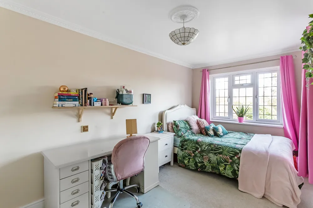 Court Avenue, Coulsdon, CR5