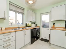 Halifax Crescent, Sculthorpe, Fakenham thumb 3