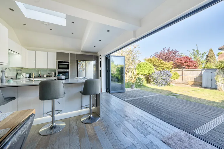 Myddelton Park, Whetstone, N20