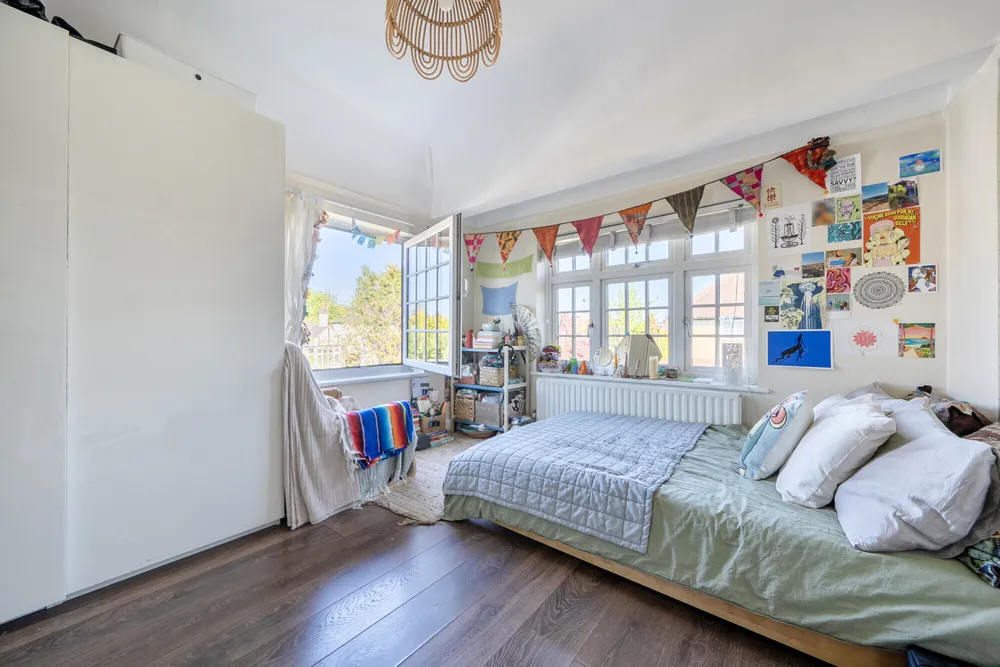 Myddelton Park, Whetstone, N20