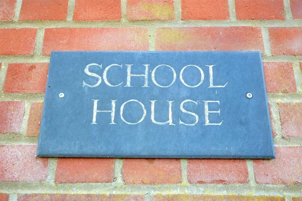 4 Bedroom Detached For Sale: Edgefield, Melton Constable