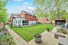 Newstead Close, Godalming, GU7 photo 18
