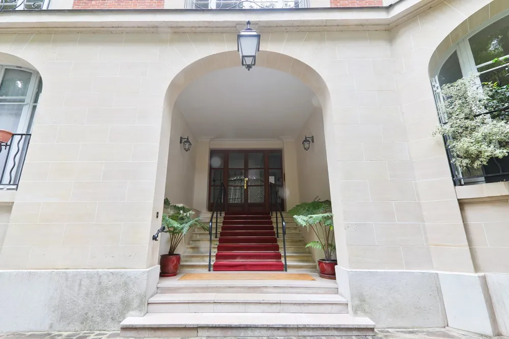 Paris 7th (Saint-Thomas-d'Aquin), 75007, France