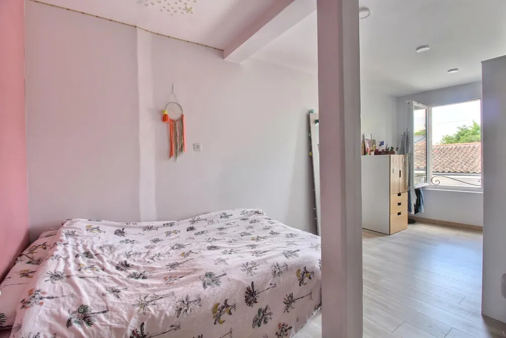 Bordeaux, 33000, France