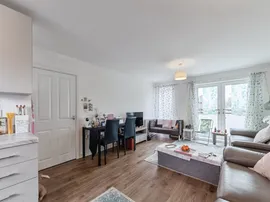 Woodview Rise, Blythe Valley Park, Shirley thumb 2