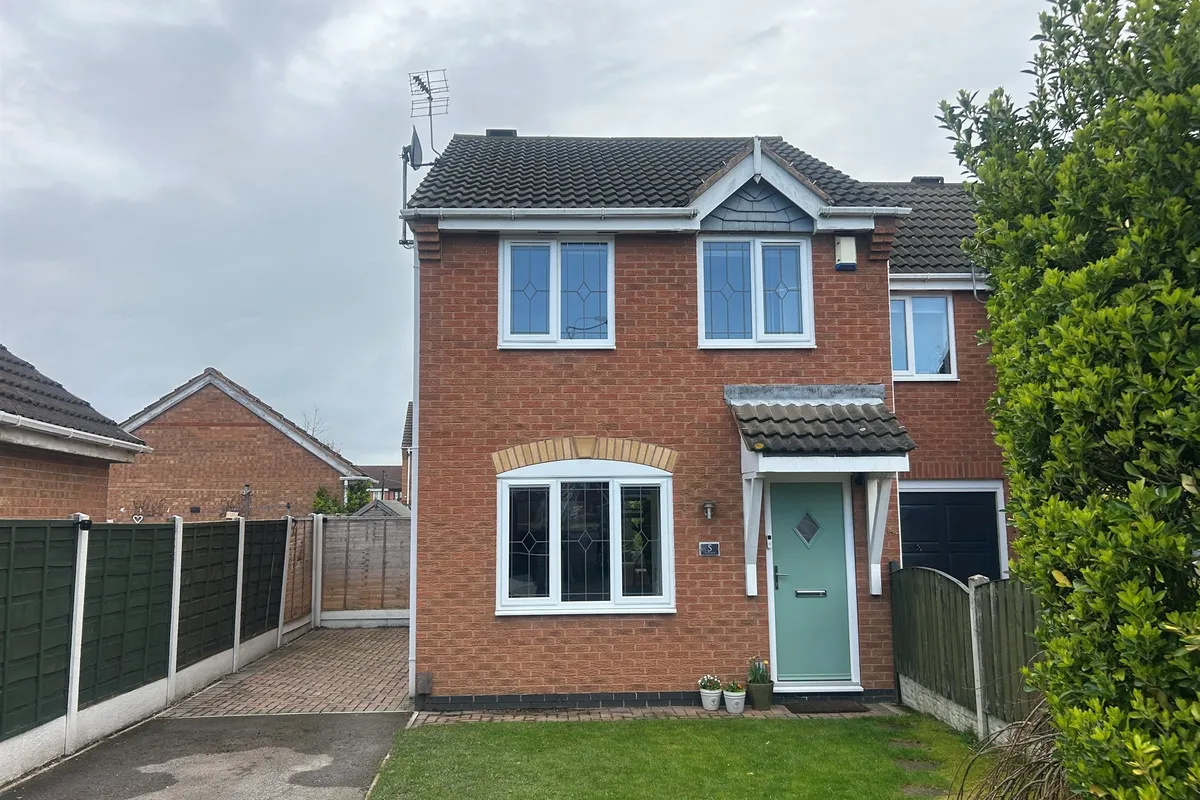 Shaw Rise, Normanton