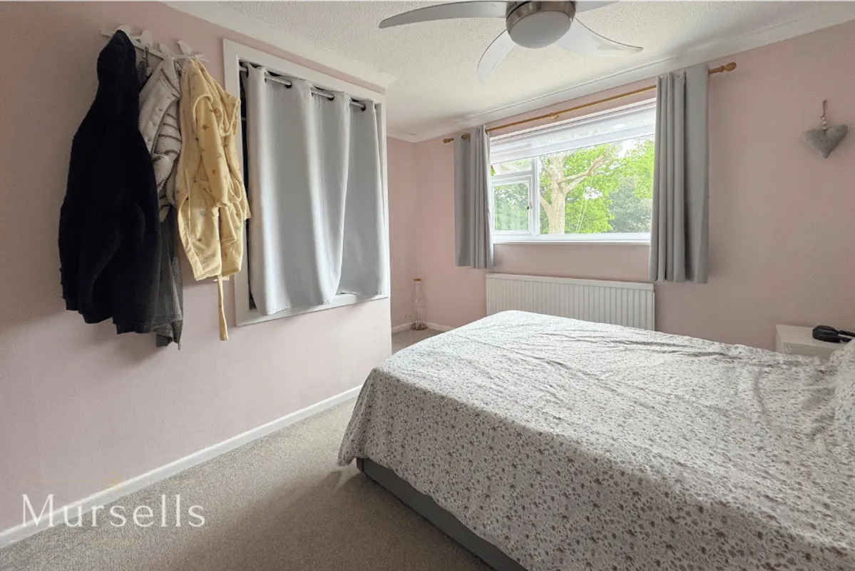 Sandpiper Close, Poole, BH17