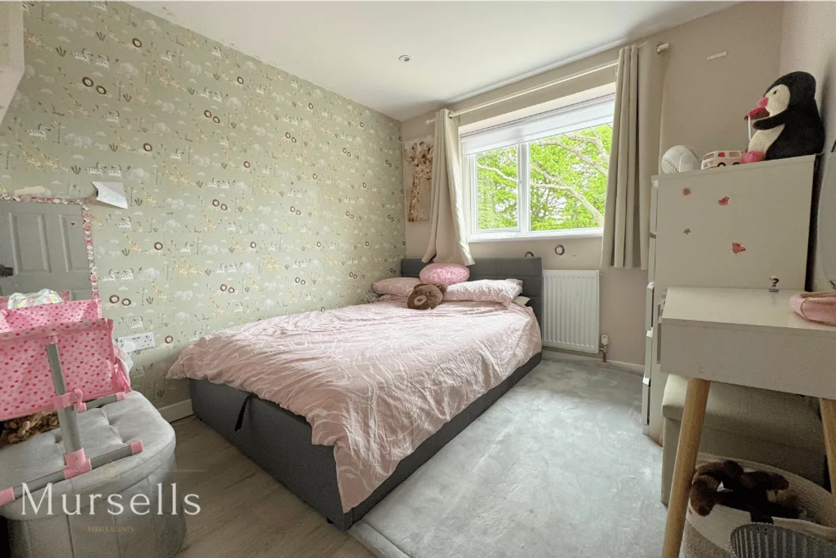 Sandpiper Close, Poole, BH17