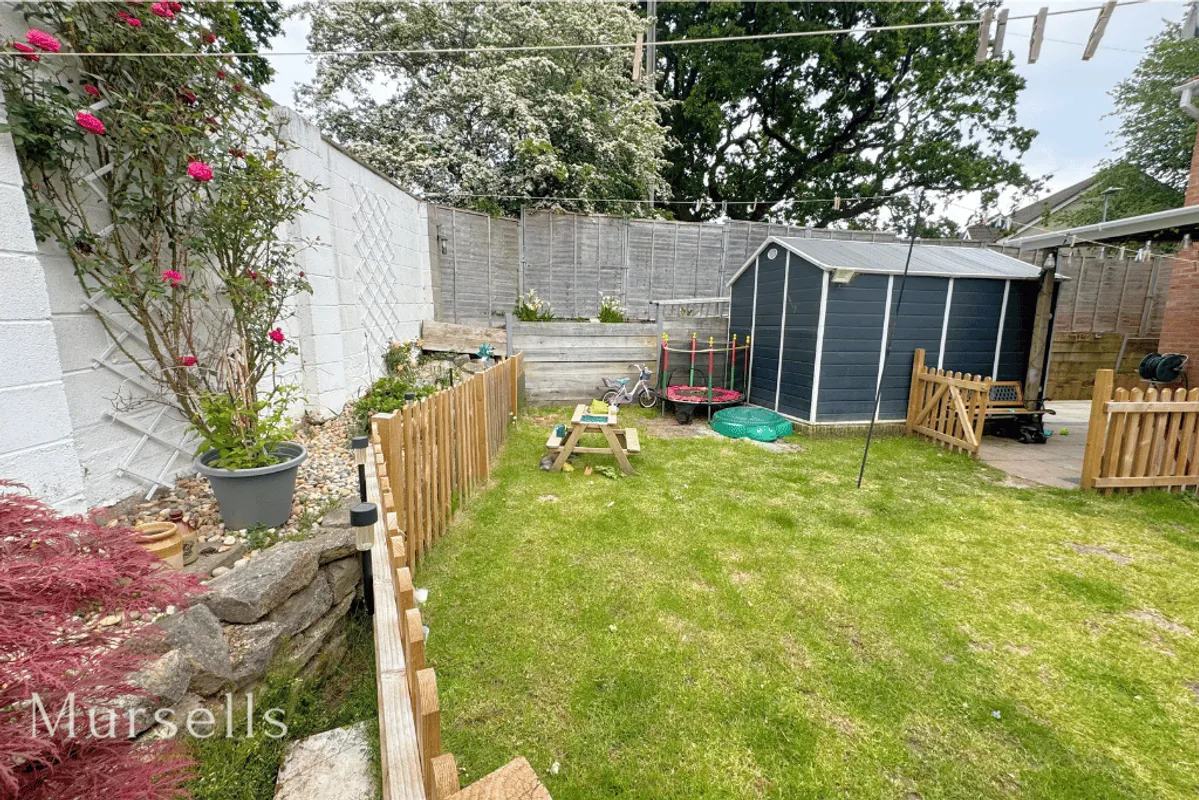Sandpiper Close, Poole, BH17