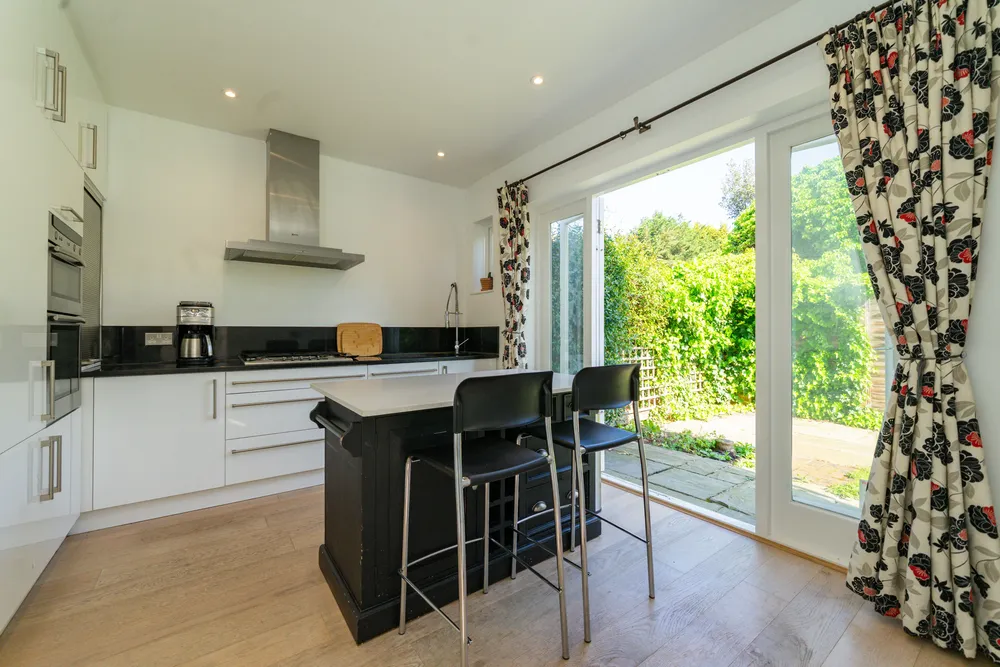 Chesterfield Road, London, W4