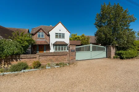 Elianore Road, Lexden, CO3