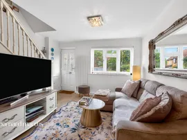 Morell Close, Barnet thumb 3