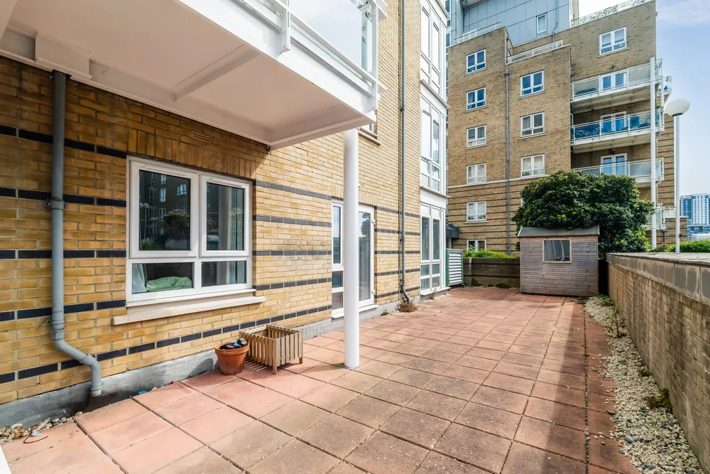 St. Davids Square, London, E14