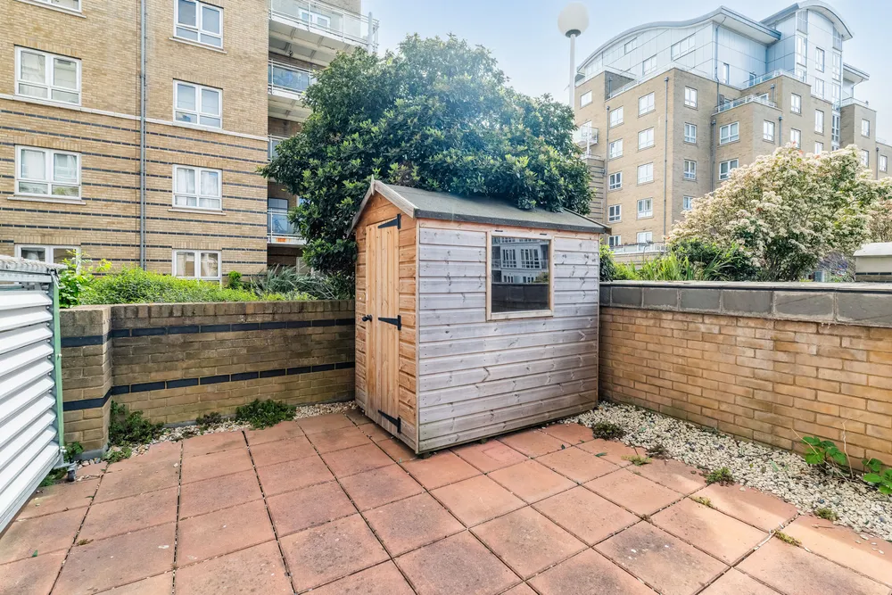 St. Davids Square, London, E14
