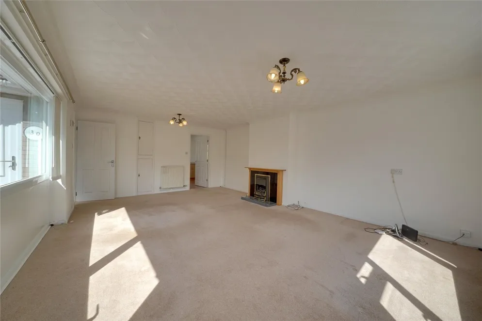 Property carousel item 12