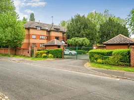 Derek Road, Maidenhead photo