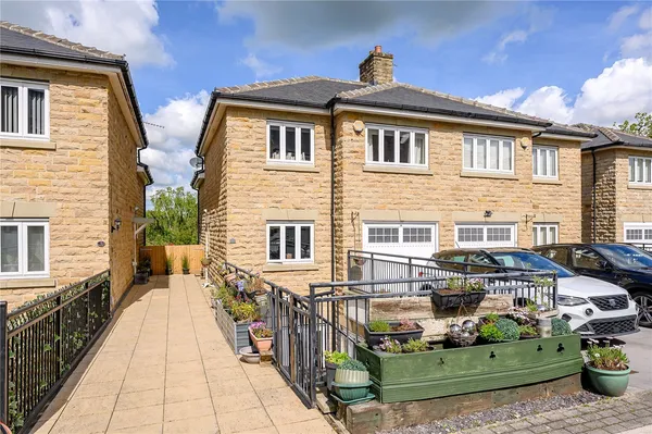 Stonebank Gardens, Bardsey, LS17