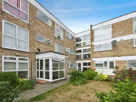 Park View, HODDESDON photo